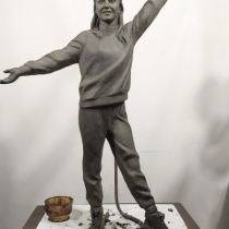 Памятник на заказ матери. Высота 0,8 м.