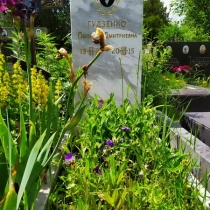 Индивидуальный памятник из мрамора. Высота памятника на заказ - 130 см.