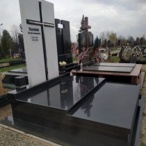 Фото индивидуального памятника. Цена памятника на заказ - согласно проекта.