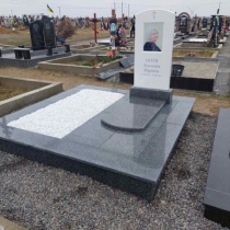 Цена женского памятника по индивидуальному проекту - доступная.