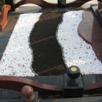 Памятник на кладбище