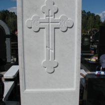 Установка креста из мрамора