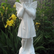 Купить ангела для памятника - можно в Магазине Ритуальной скульптуры в Киеве. Цена ангела - 5 тыс. грн.