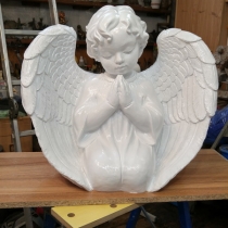 Скульптура ангела для памятника. Размер скульптуры ангела: 56 х 60 х 30 см. Цена ангела для памятника - 12 тыс. грн.