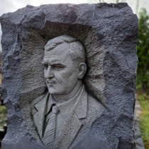 Барельєфи для пам'ятників, фото, замовити у Києві