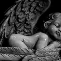 Фото ангела для детского памятника; новый ангелочек для детского памятника. Новая скульптура ангела из бетона, будет установлена на городском кладбище Берковцы в г. Киеве весной 2017го года.