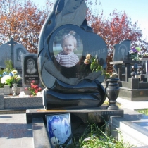 Ритуальная скульптура. Цена скульптуры 25 тыс. грн.