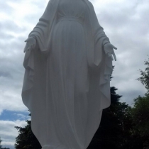 Фото нового памятника в виде Богородицы. Продажа статуй Святых в Киеве, в магазине Ритуальной скульптуры по ул. Стеценко, 18.