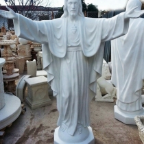 Цена статуи Иисуса Христа - 100 тыс. грн. Купить статую Иисуса для памятника - можно в Магазине скульптуры в Киеве.