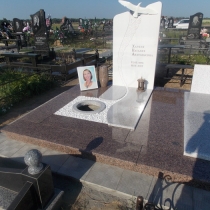 Памятник на заказ. Высота надгробия на заказ - согласно проекта памятника.